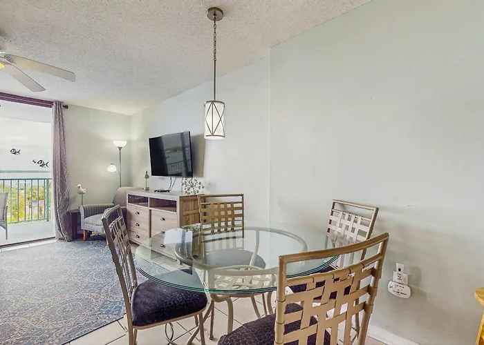 Holiday home Bright W Lagoon View & Shared Pools Hot Tub Tennis & Access Gulf Shores