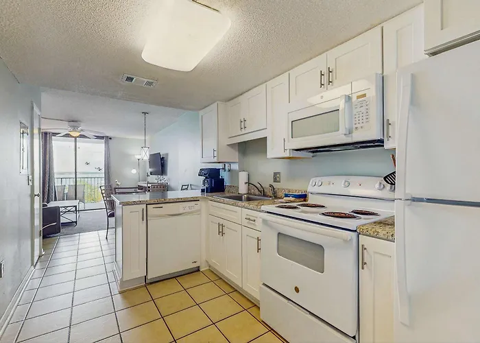 Holiday home Bright W Lagoon View & Shared Pools Hot Tub Tennis & Access Gulf Shores